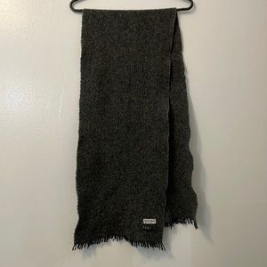 Giorgio Armani 85% wool gray scarf 64” x 12.5” made in Italy luxury soft